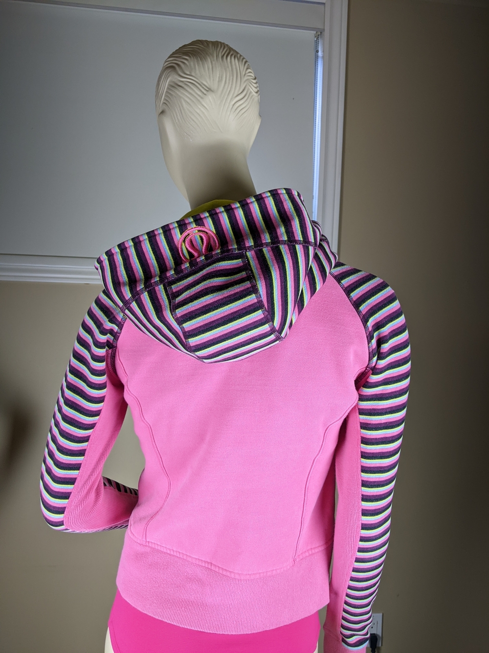 Lululemon Scuba Afterglow Split Pea Striped Sleeve Hoodie - Picture 5 of 8